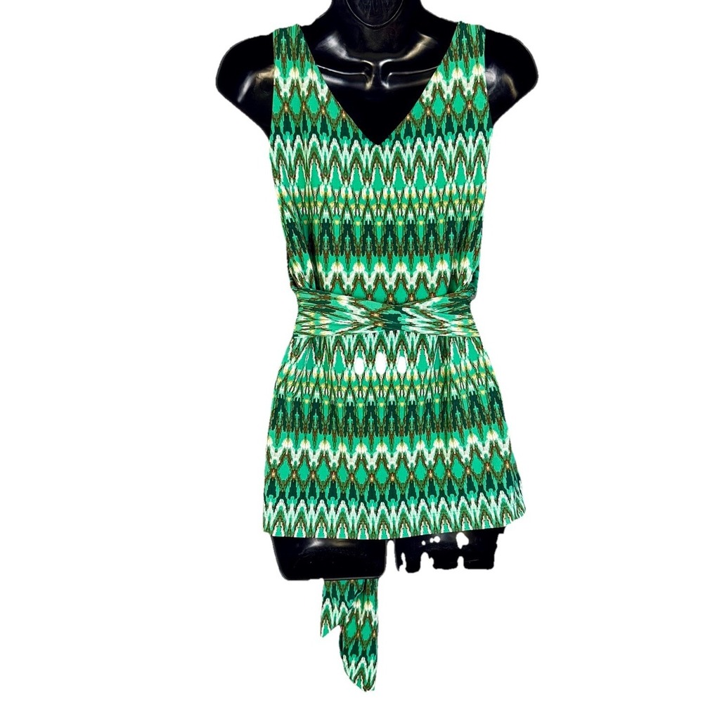 VTG BCBG MAXAZRIA Green Southwest V-Neck Twist Tank Top Y2K Wrap Waist Tie Shirt - Picture 3 of 8